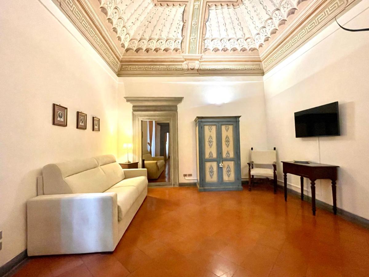 Raffaello - M&M Holiday House Perugia Buitenkant foto