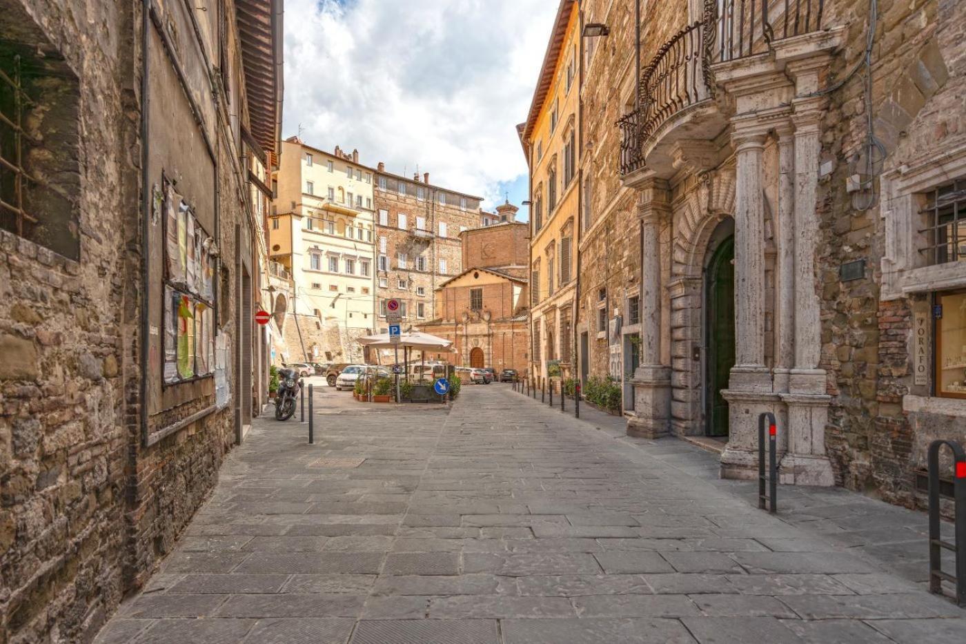 Raffaello - M&M Holiday House Perugia Buitenkant foto